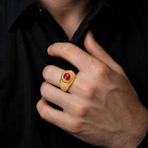 nhẫn nam v&agrave;ng 18K