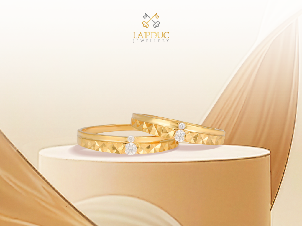 TOP 10 Mẫu Nhẫn Cưới Vàng 18k Được Ưa Chuộng Nhất Mùa Cưới 2026 5 Nhẫn cưới vàng 18K