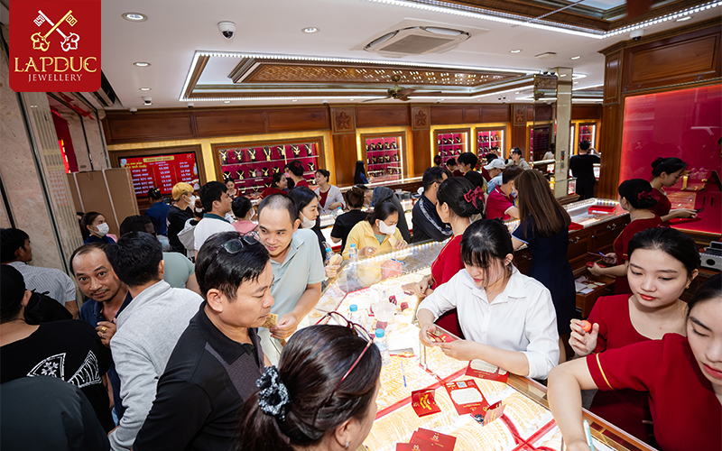 99+ Mẫu Dây chuyền Vàng nữ 18k đẹp, sang trọng nhất 2026 31 dây chuyền vàng nữ 18k