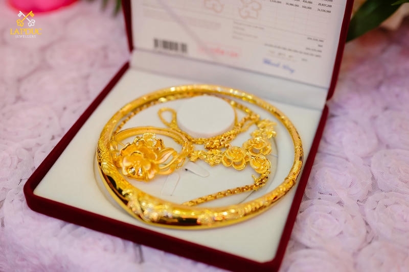 trang sức cưới
