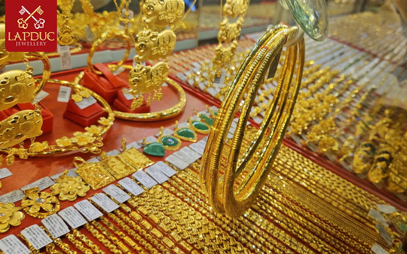 Gi&aacute; v&agrave;ng 24K h&ocirc;m nay bao nhi&ecirc;u 1 chỉ