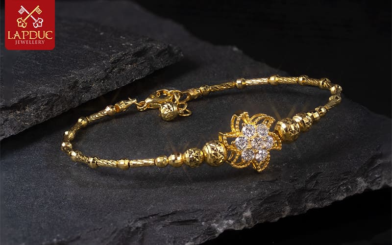 V&ograve;ng tay v&agrave;ng 18K