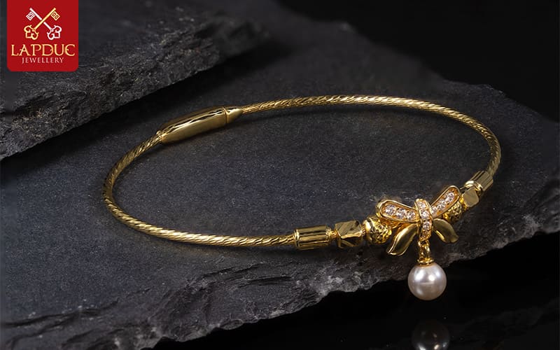 V&ograve;ng tay v&agrave;ng 18K